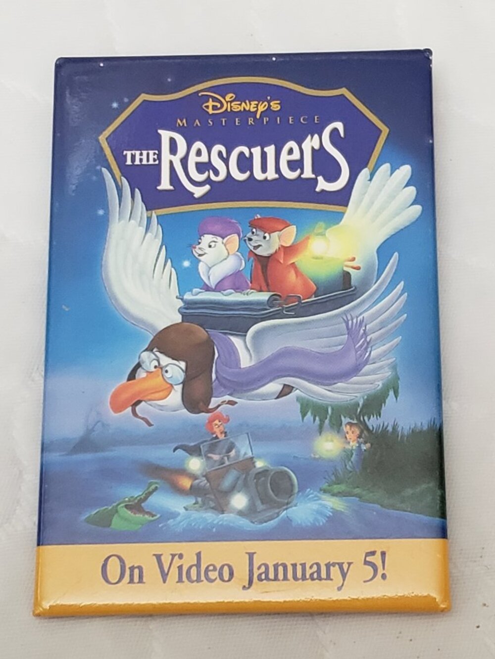 Disney's The Rescuers On Video January 5! Promotional Pin
